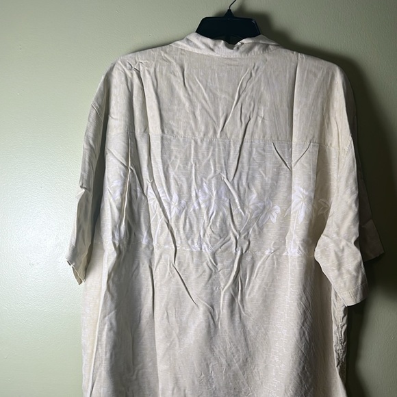 BAMBOO CAY  Cream Casual Button Down Shirt 💯 percent silk.wedding, dressing. - Picture 4 of 4